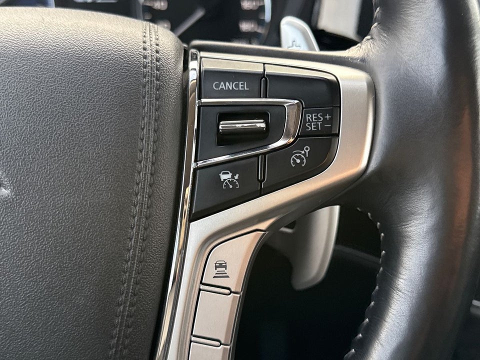 Mitsubishi Outlander 2,4 PHEV Intense CVT 4WD 5d