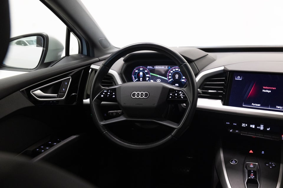 Audi Q4 e-tron 45  5d
