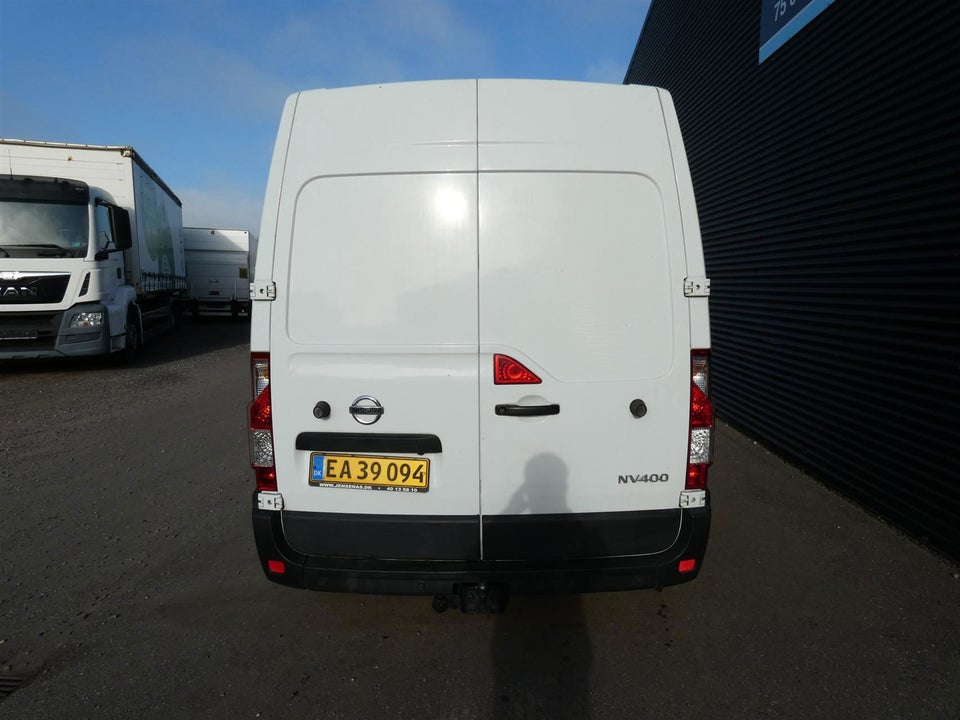 Nissan NV400 2,3 dCi 145 L2H2 Working Star