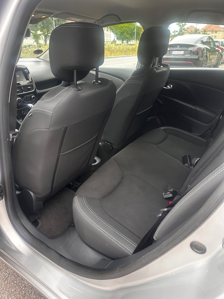 Renault Clio IV 0,9 TCe 90 Zen Sport Tourer 5d