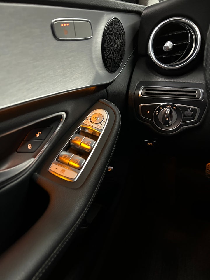 Mercedes C220 d 2,2 AMG Line stc. aut. 5d