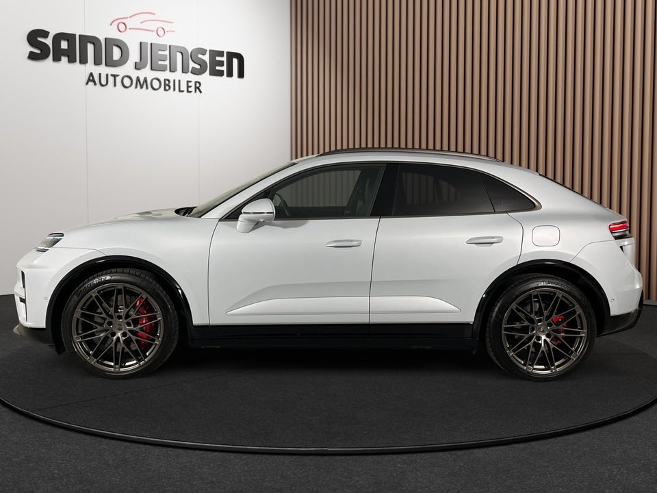 Porsche Macan Turbo 5d