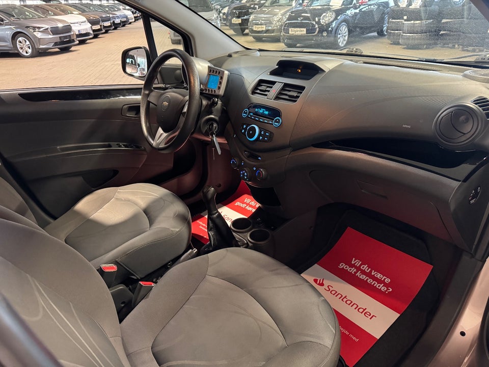 Chevrolet Spark 1,0 LS 5d