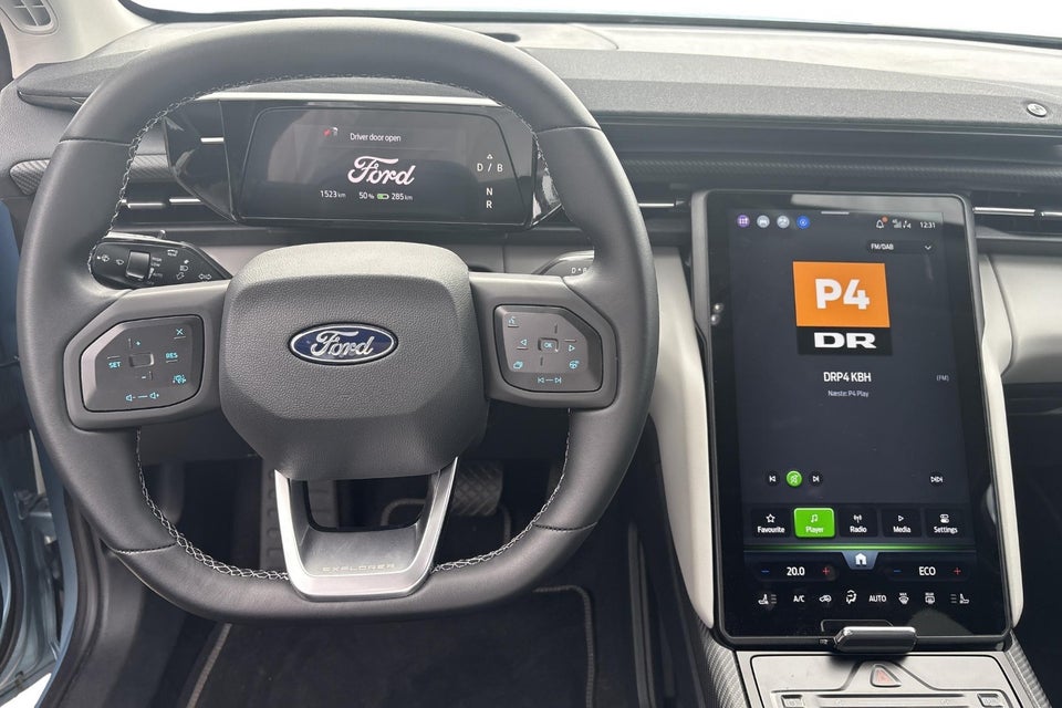 Ford Explorer 77 Premium Extended Range 5d