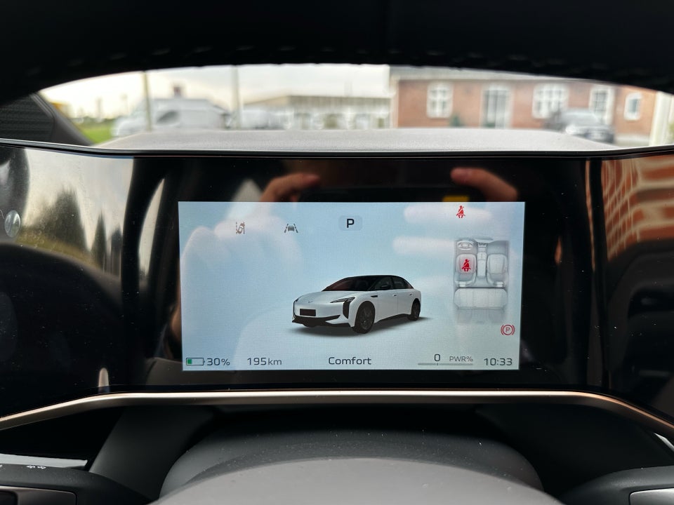 Hongqi EH7 111 Exclusive 4d