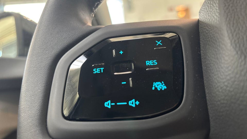 Ford Explorer 77 Premium Extended Range 5d