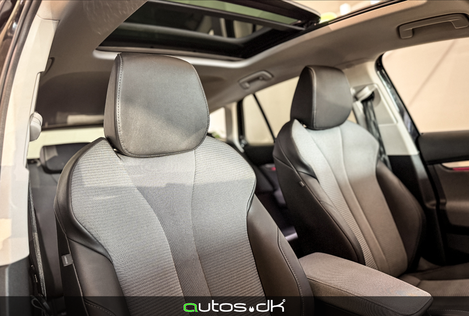 Skoda Enyaq 60 iV Loft 5d