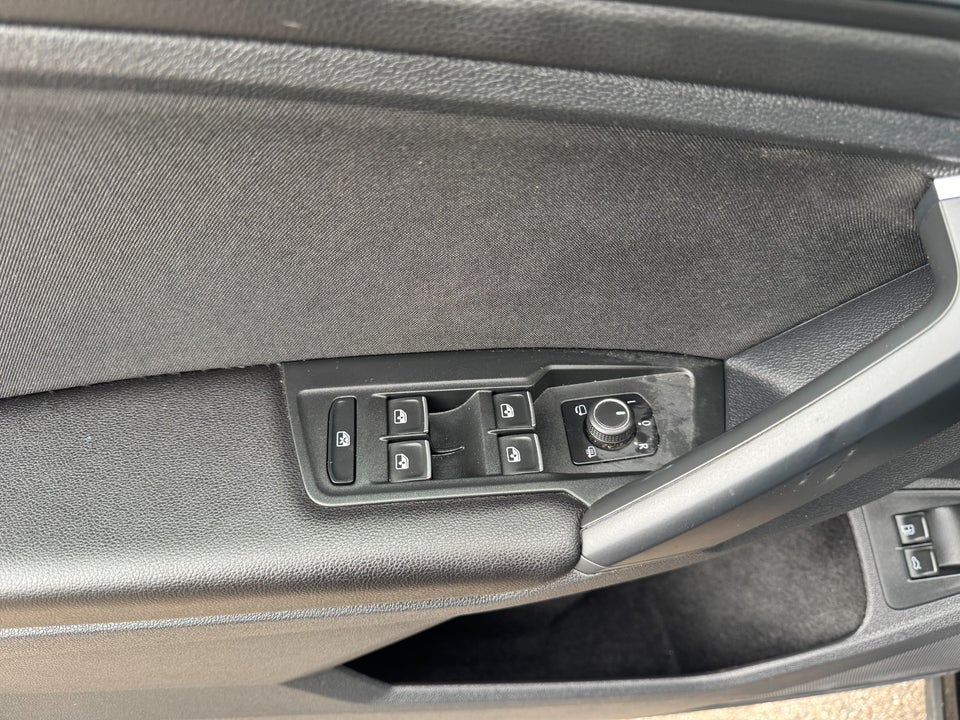 VW Tiguan 1,4 eHybrid Elegance DSG 5d