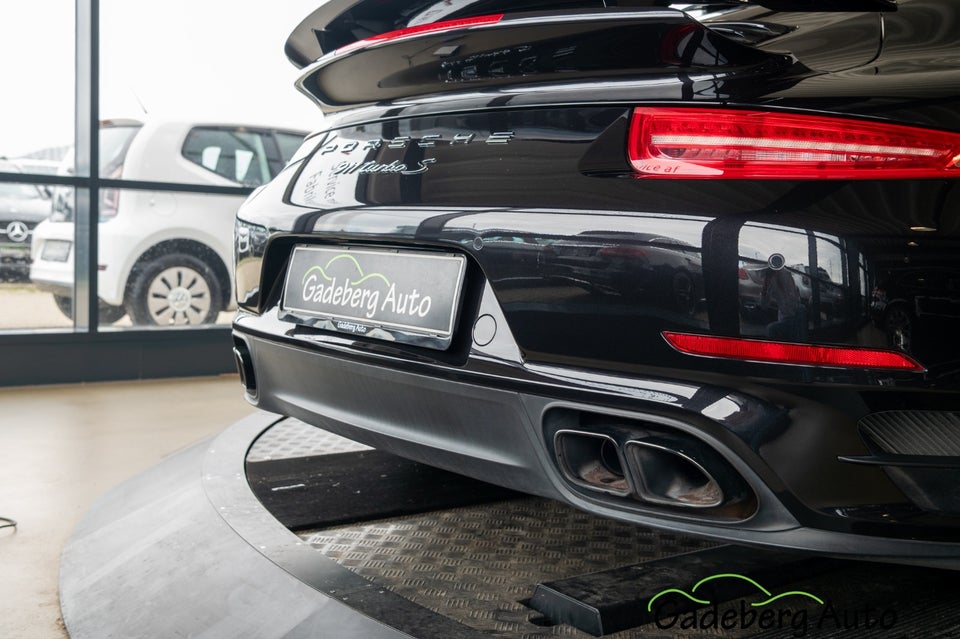 Porsche 911 Turbo S 3,8 Coupé PDK 2d