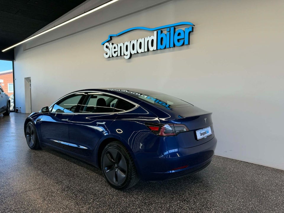 Tesla Model 3 Standard Range+ RWD 4d