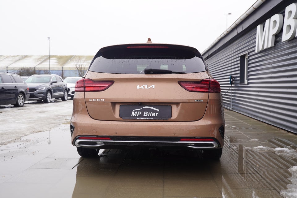 Kia Ceed 1,6 PHEV Upgrade Premium SW DCT 5d