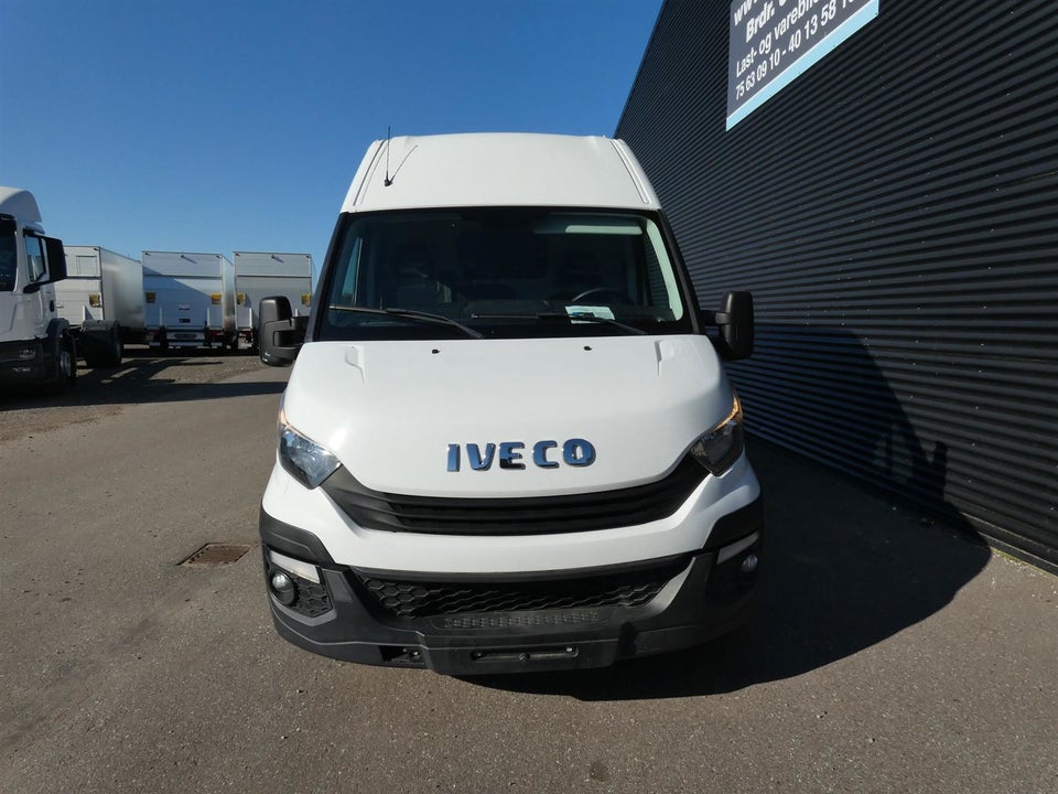 Iveco Daily 2,3 35S14 12m³ Van