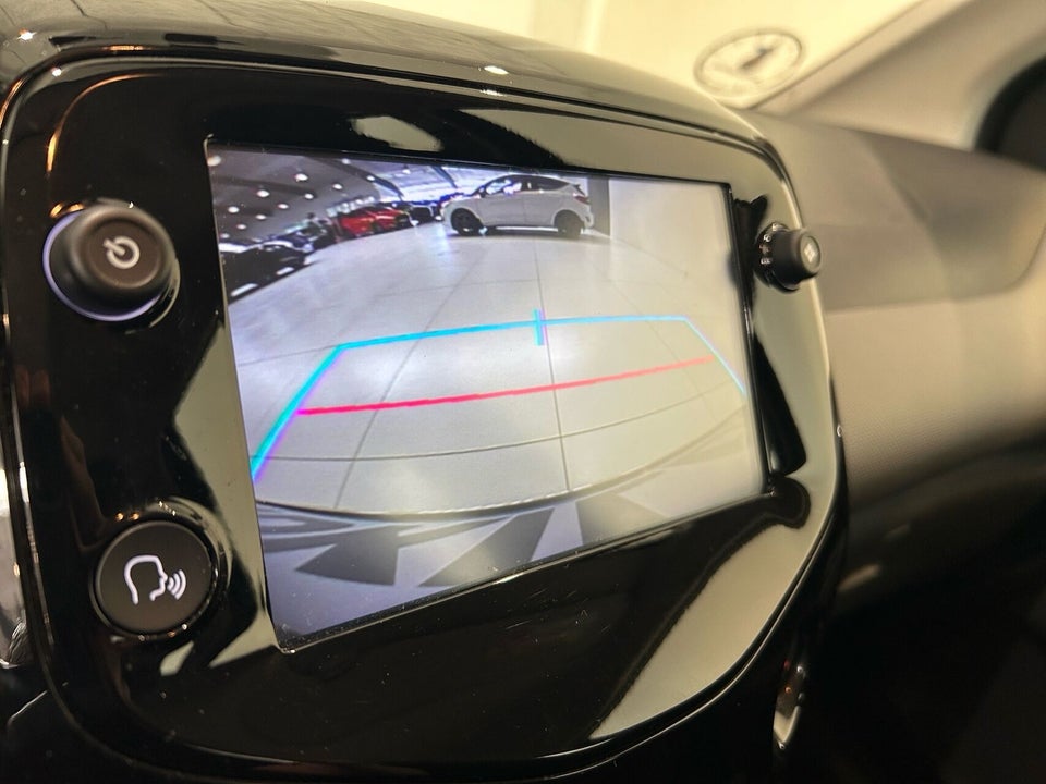 Peugeot 108 1,0 e-VTi 72 Prestige Pack 5d