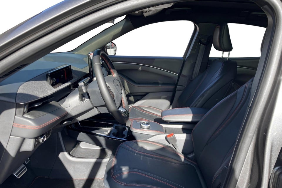 Ford Mustang Mach-E 91 Extended Range AWD 5d