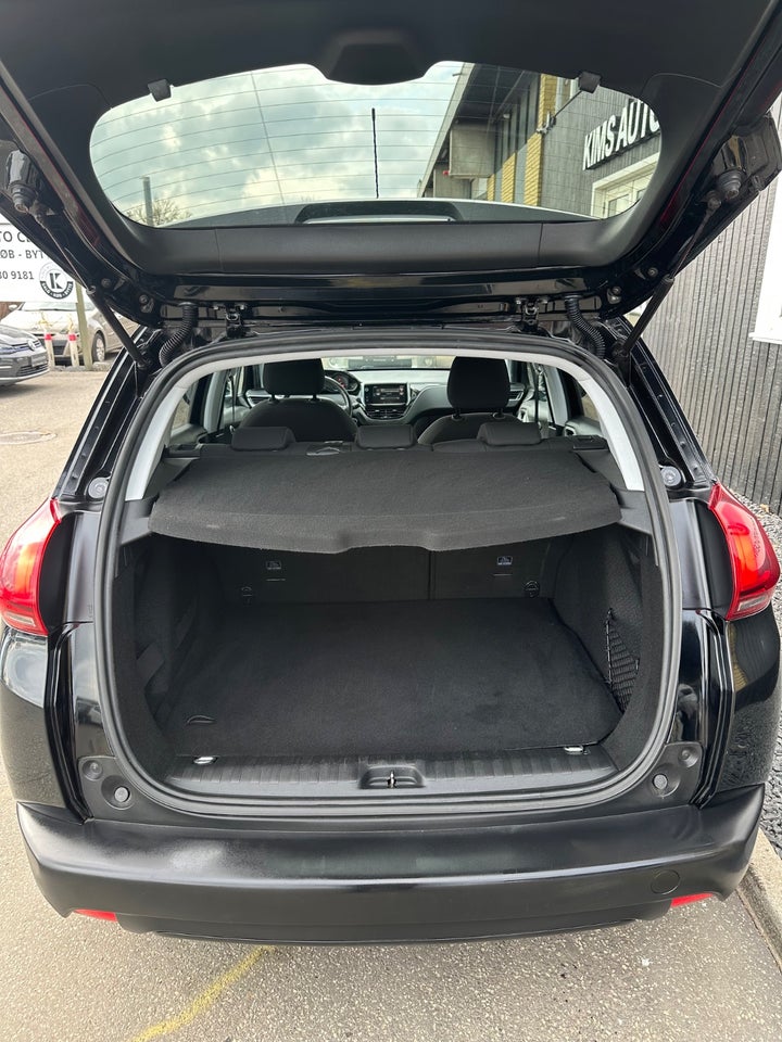 Peugeot 2008 1,2 VTi 82 Winter Edition 5d