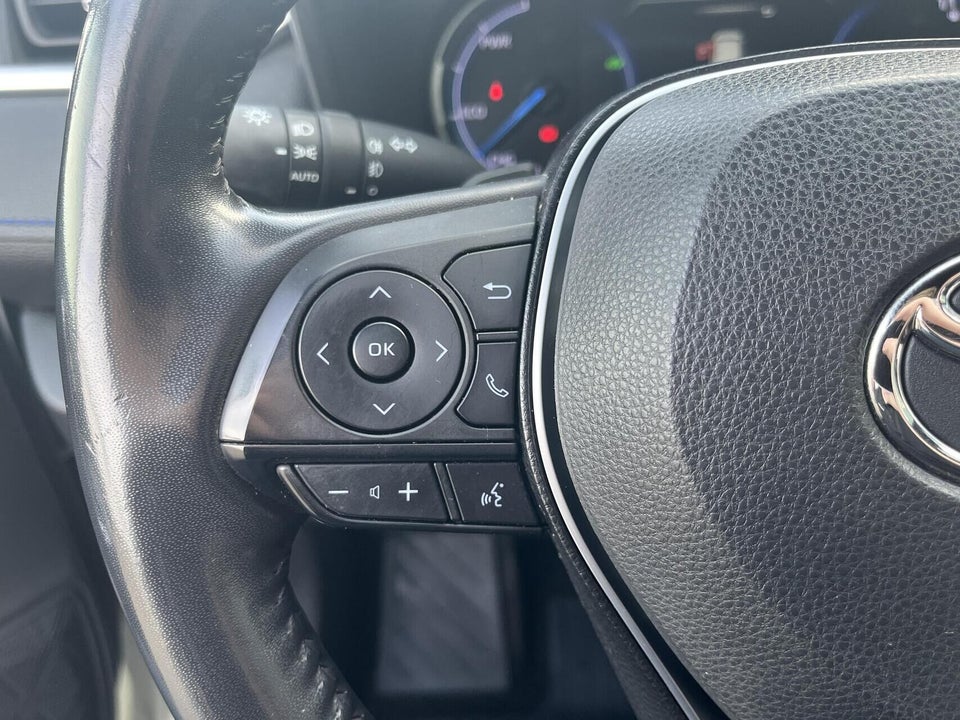 Toyota RAV4 2,5 Hybrid H3 Style MDS 5d