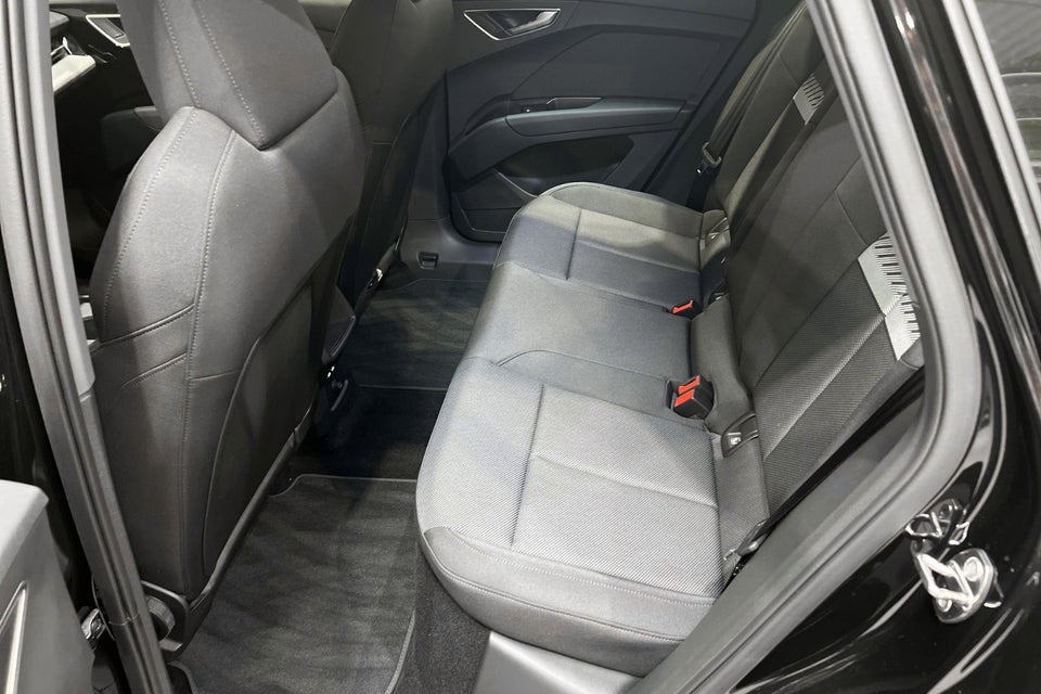 Audi Q4 e-tron 45 Progress 5d