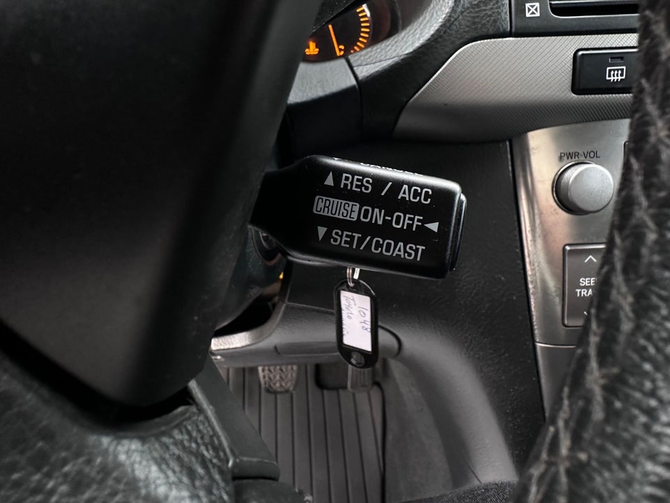 Toyota Avensis 2,0 Sol stc. 5d