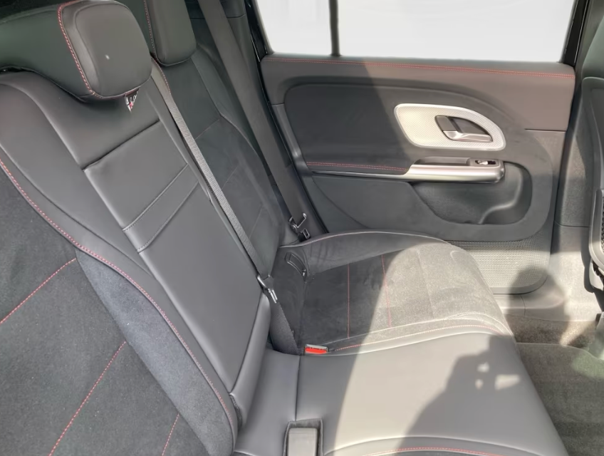 Mercedes GLB250+ AMG Line 5d