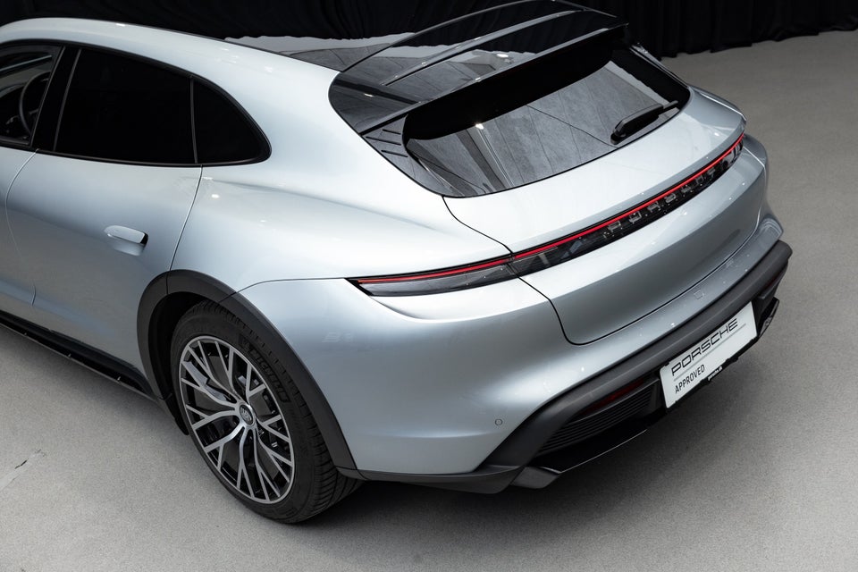Porsche Taycan 4 Performance+ 75 Years Cross Turismo 5d