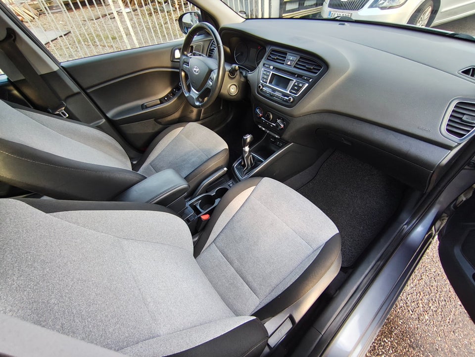 Hyundai i20 1,25 Life+ 5d