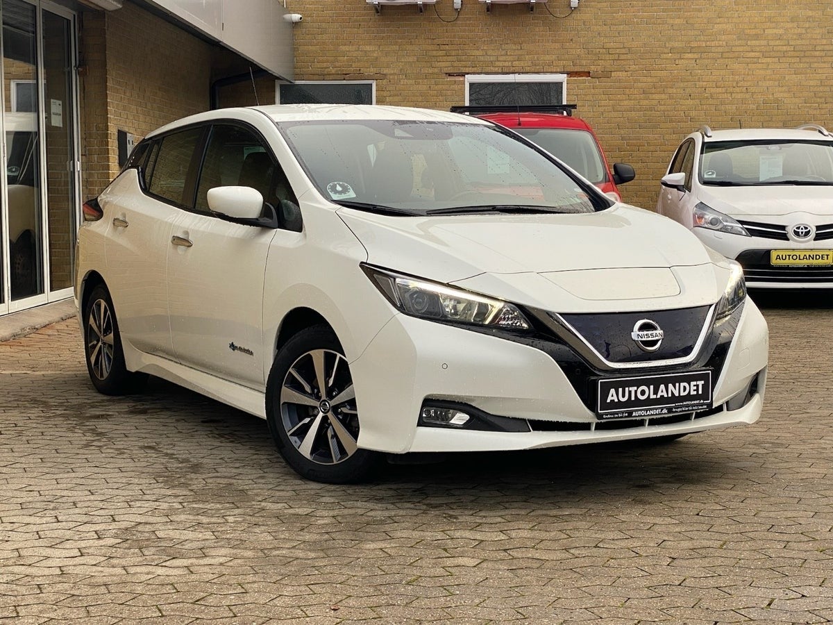 Nissan Leaf 40 Acenta 5d