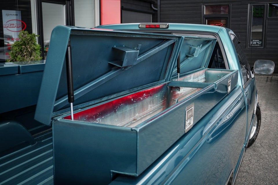Chevrolet C1500 V8 Pick-up 2d