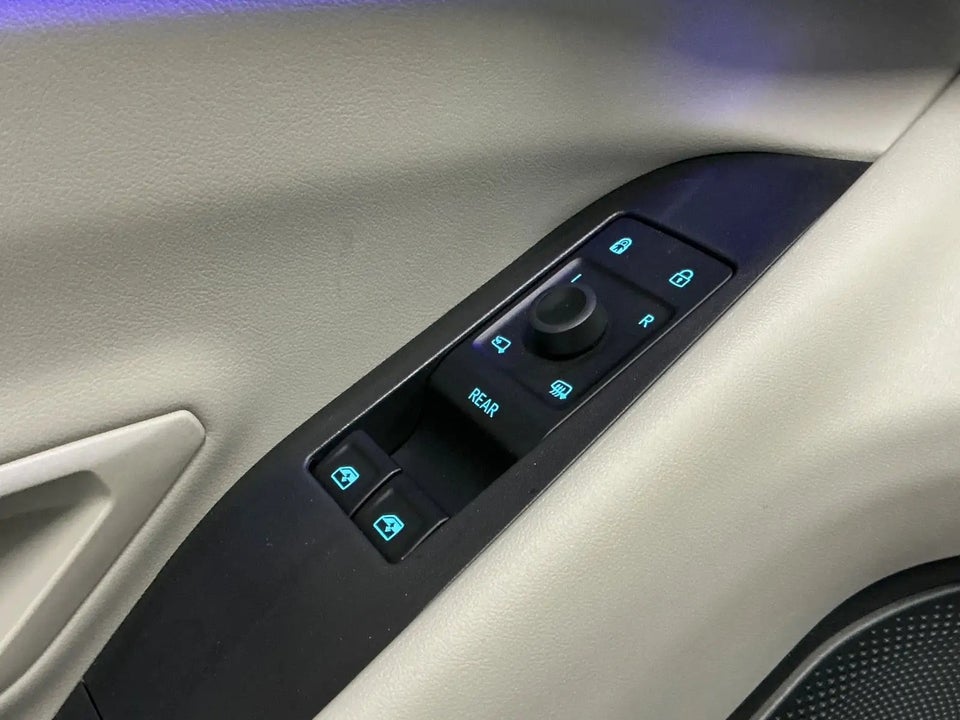 Ford Explorer 82 Premium Extended Range 5d