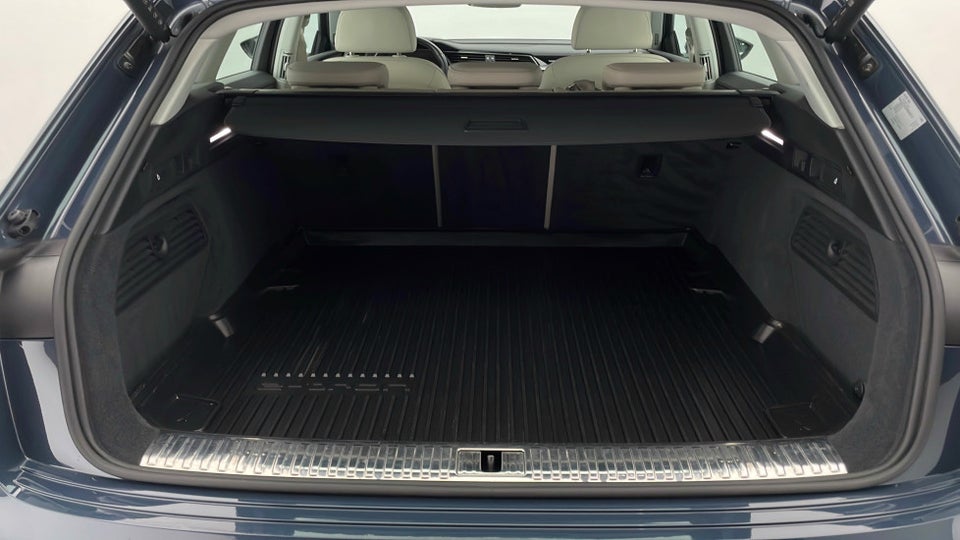 Audi Q8 e-tron 55 Prestige quattro 5d