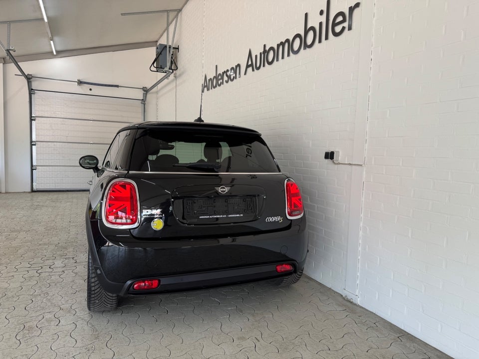 MINI Cooper SE Classic Trim 3d