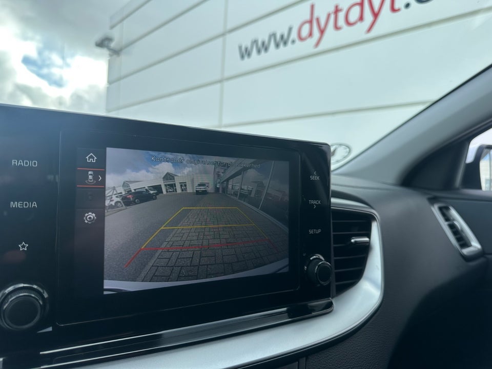 Kia Ceed 1,0 T-GDi Prestige SW 5d