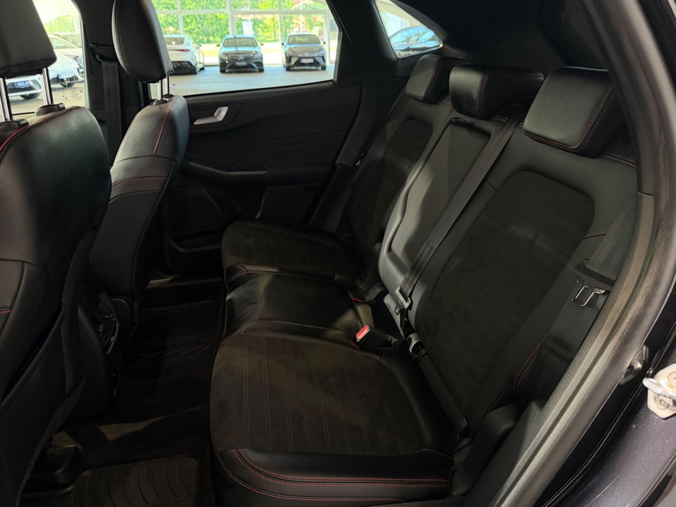 Ford Kuga 2,5 PHEV ST-Line X CVT 5d