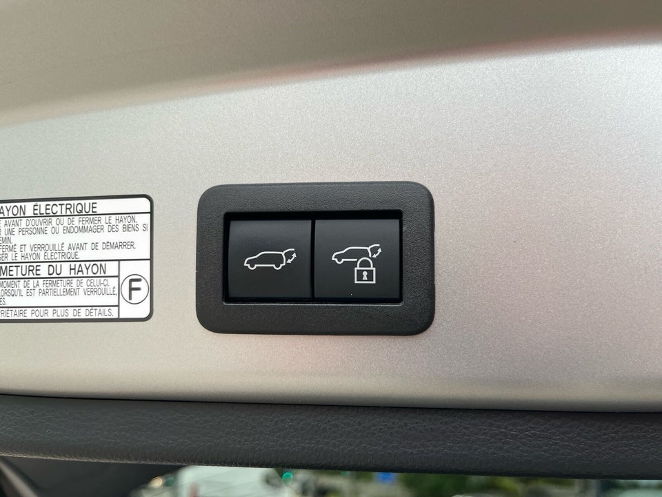 Toyota Corolla Cross 1,8 Hybrid Style Comfort CVT 5d