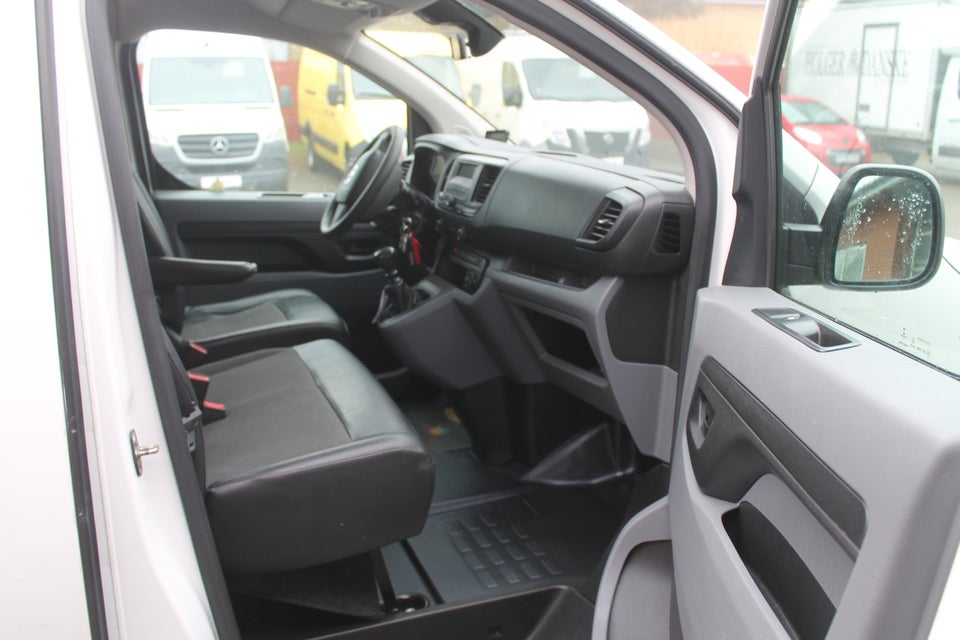 Toyota ProAce 2,0 D 120 Long Comfort Master 5d