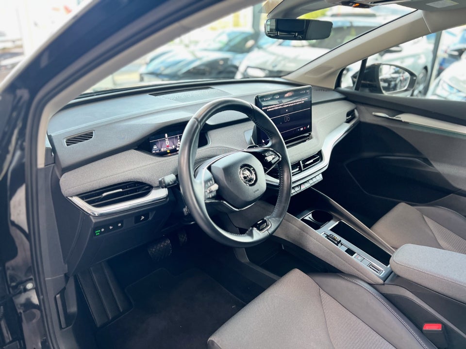 Skoda Enyaq 80x iV Loft 5d