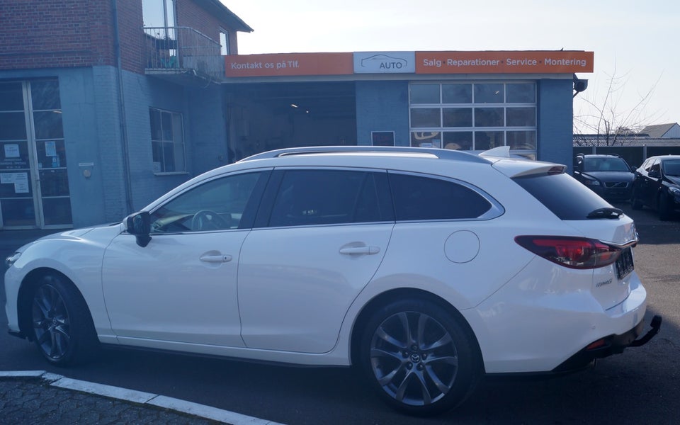 Mazda 6 2,2 SkyActiv-D 150 Core Business stc. 5d