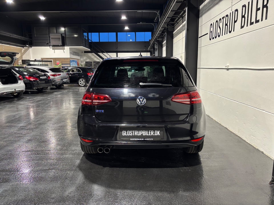 VW Golf VII 1,4 GTE Highline DSG 5d