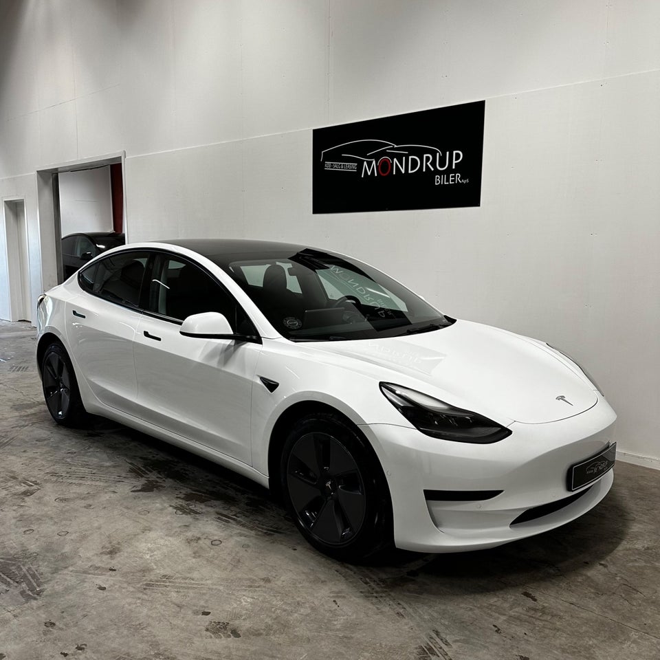 Tesla Model 3 RWD 4d