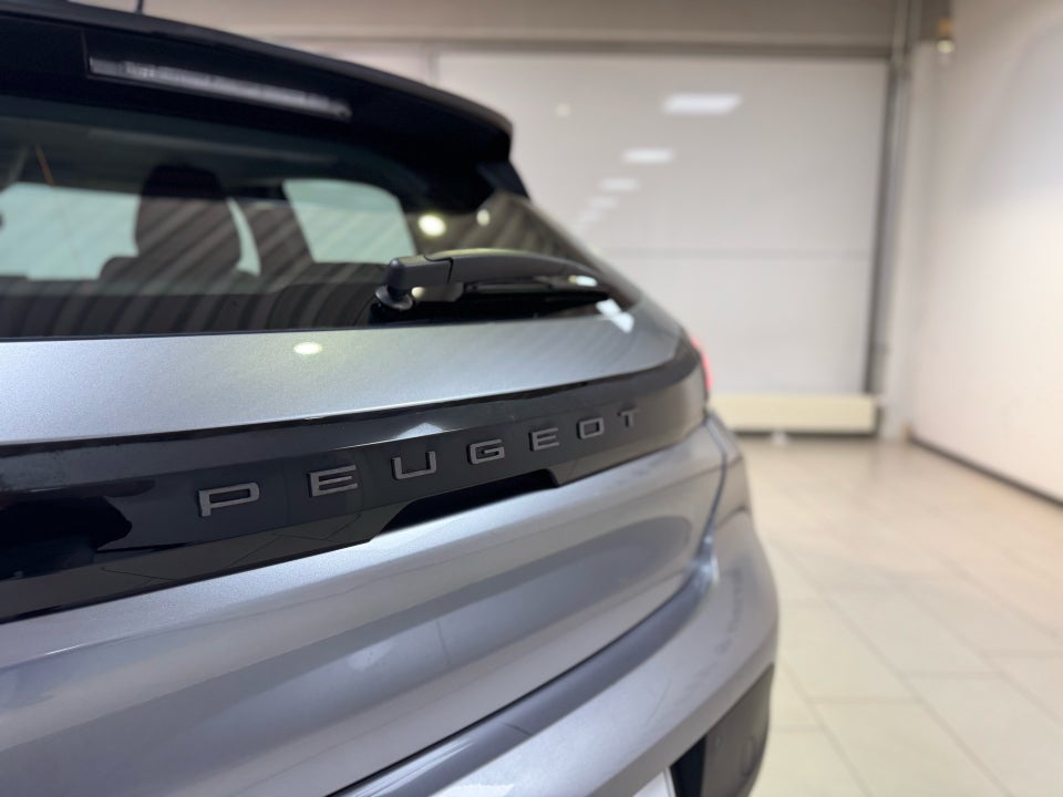 Peugeot e-208 50 Style 5d