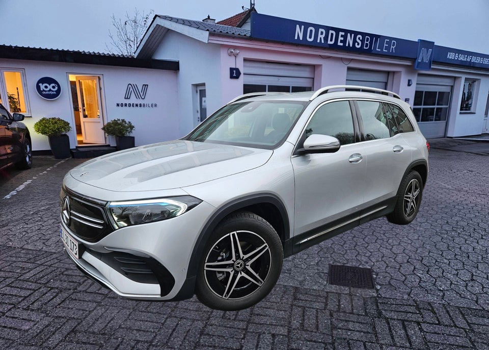 Mercedes EQB250 AMG Line 5d