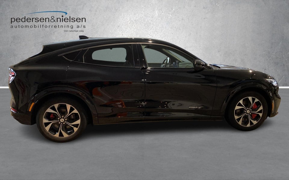 Ford Mustang Mach-E 98 Premium Extended Range 5d