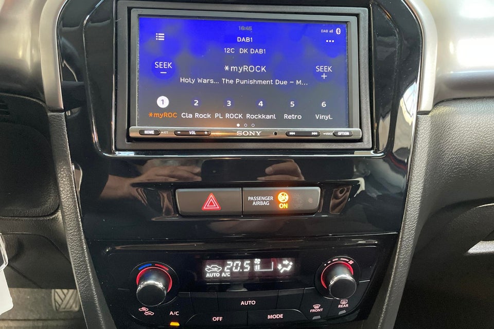 Suzuki Vitara 1,4 mHybrid Touch 5d