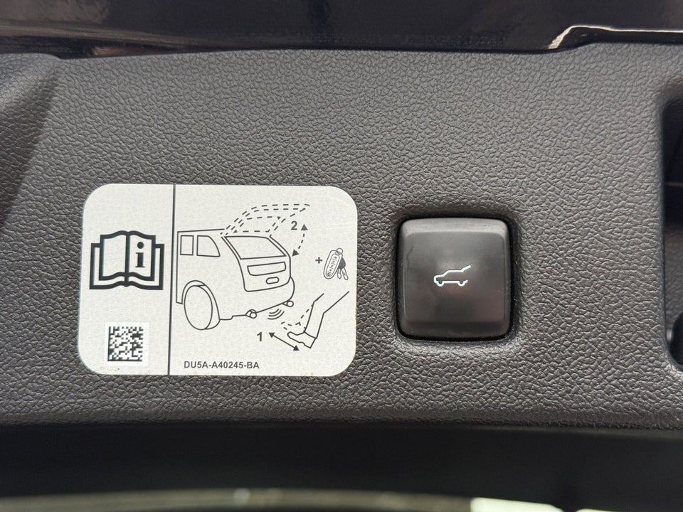 Ford Kuga 2,5 PHEV Vignale CVT 5d