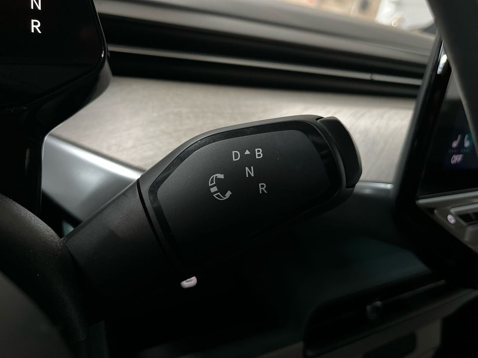 VW ID.Buzz 77 Pro SWB 5d