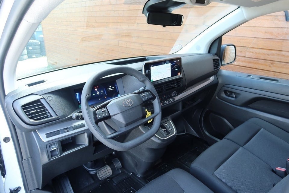 Toyota ProAce 75 Medium Comfort Master