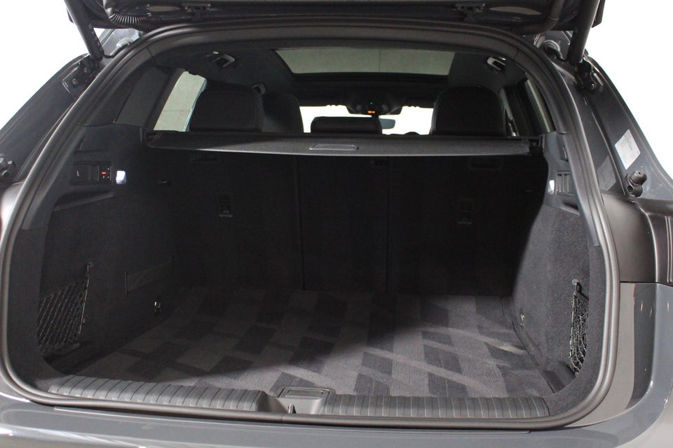 Audi Q6 e-tron S-line performance 5d