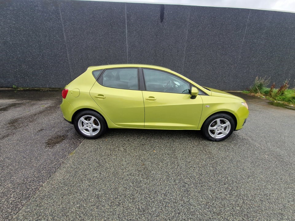 Seat Ibiza 1,4 16V 85 Reference 5d