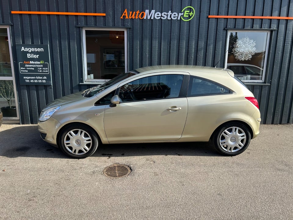 Opel Corsa 1,2 16V Cosmo 3d