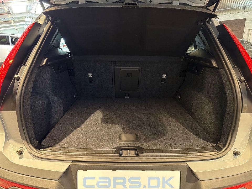 Volvo XC40 ReCharge Extended Range Core 5d