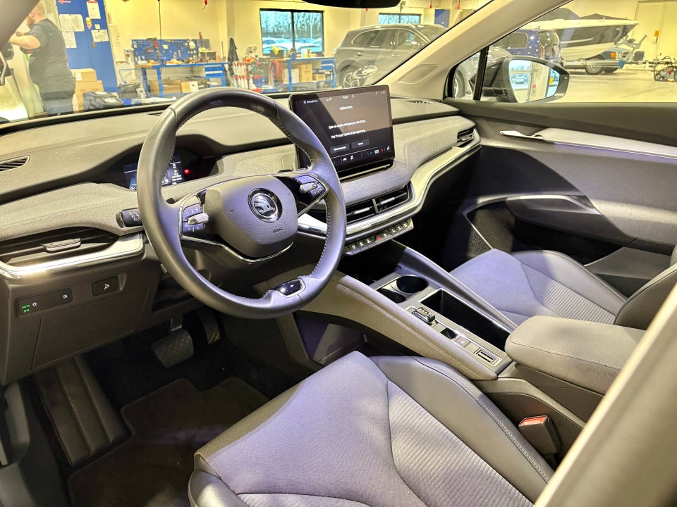 Skoda Enyaq 80 iV Plus 5d